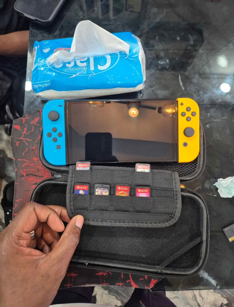 Nintendo Switch avec Étui