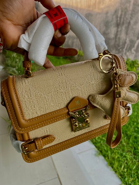 Sac à main élégant en cuir