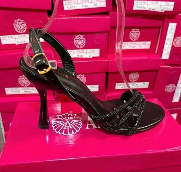 Sandales à talon élégantes noires