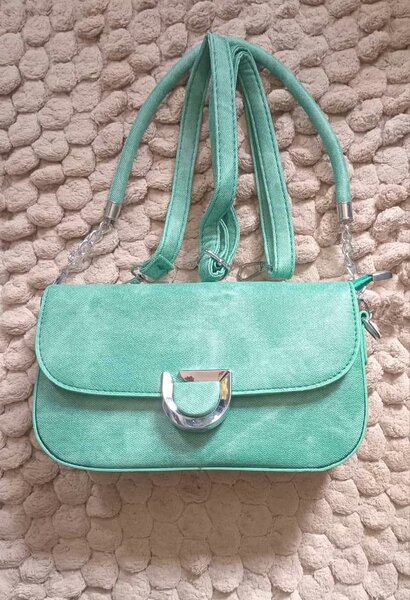 Sac à main vert élégant