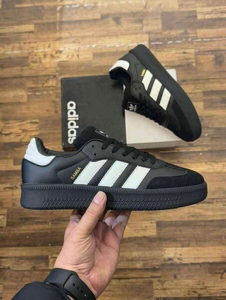 Chaussures Adidas Samba Noires