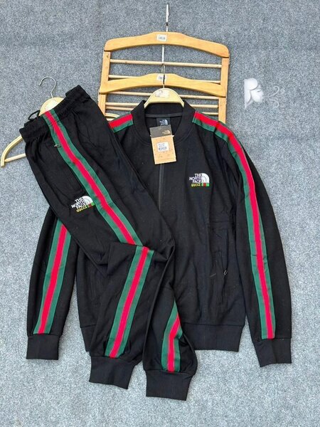 Ensemble de survêtement élégant