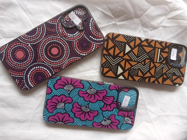 Coques de téléphone colorées