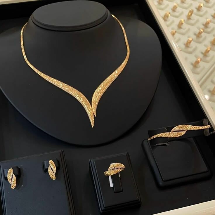 Parure Collier en Or pour Femme