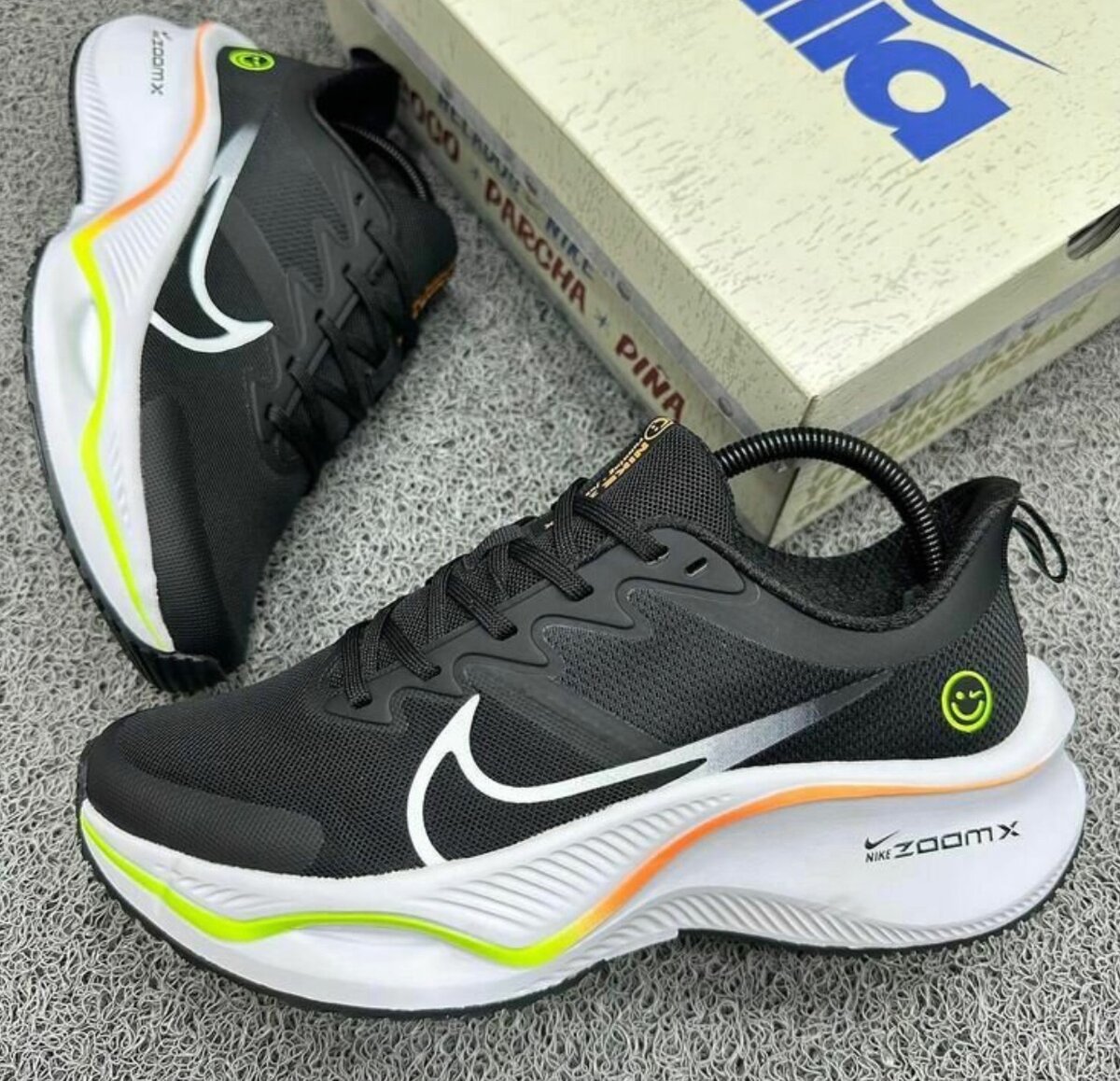 NIKE ZOOM X