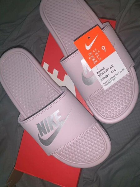 Nike slides