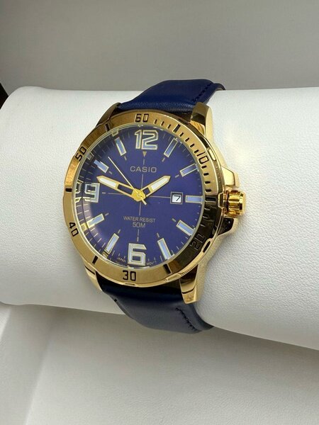 Montre élégante avec coffret