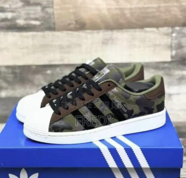 Baskets camouflage tendance