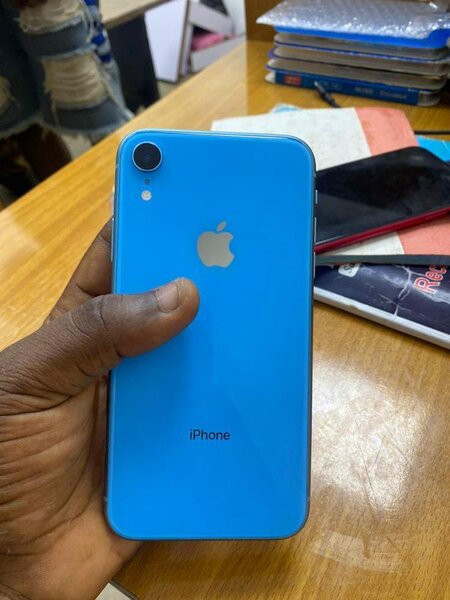 iPhone XR bleu - Smartphone Apple reconditionné