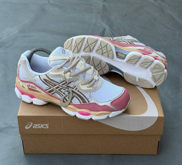 ASICS NYC Rose Blanc