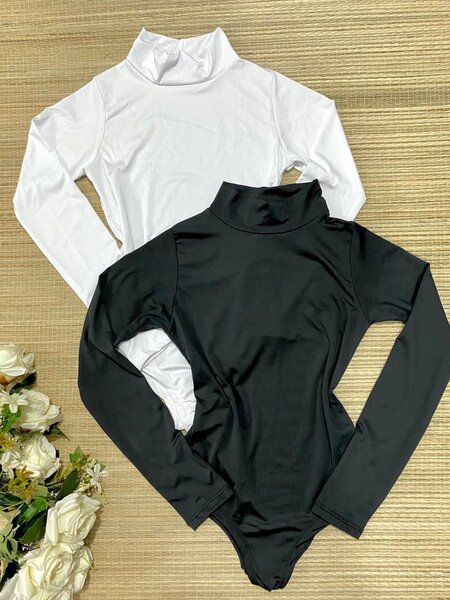 Lot de tops et bodys femme