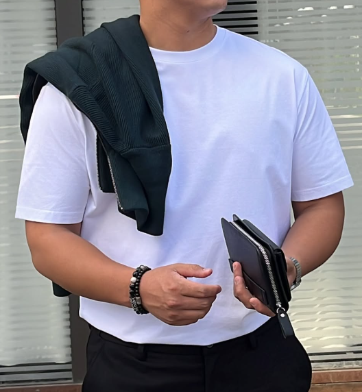 белая футболка мужская