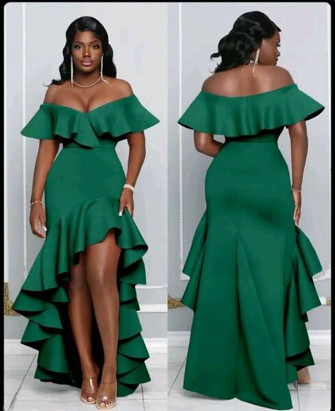 Robe longue élégante à épaules dénudées