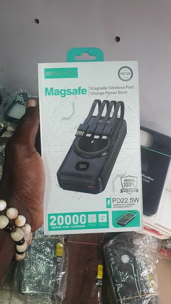 Batterie Externe MagSafe 20000mAh