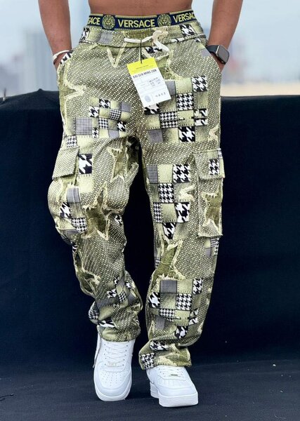 Pantalons cargo imprimés Versace