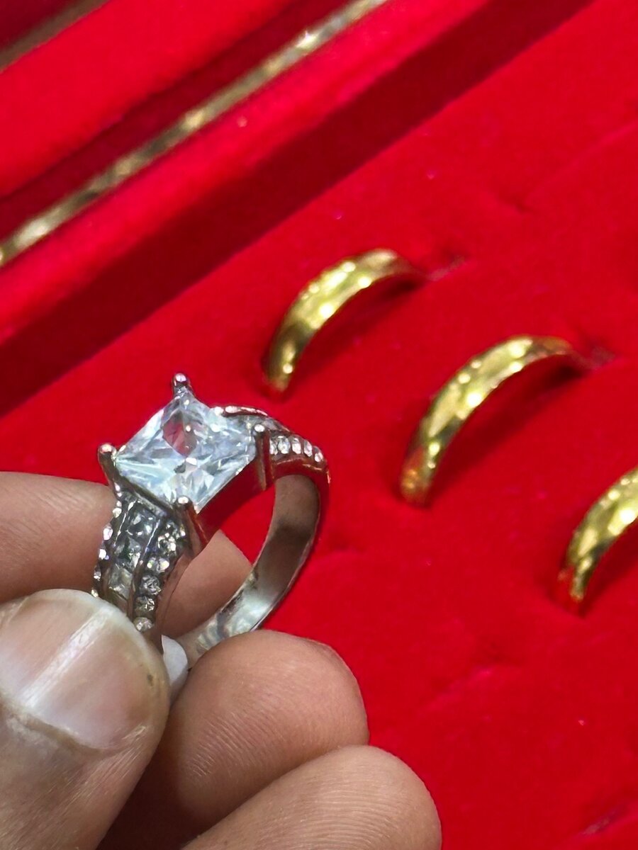 Bague de fiançailles plaqué