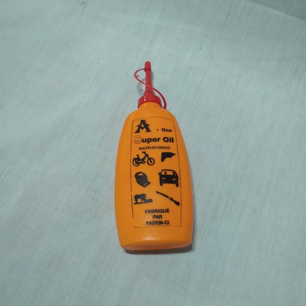 Huile polyvalente auto moto