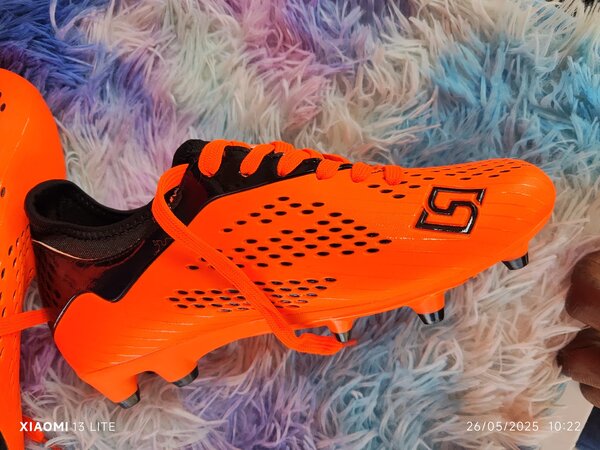 Chaussures de football colorées