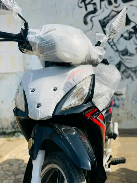 Nouveau moto UM Daxian 115S noir