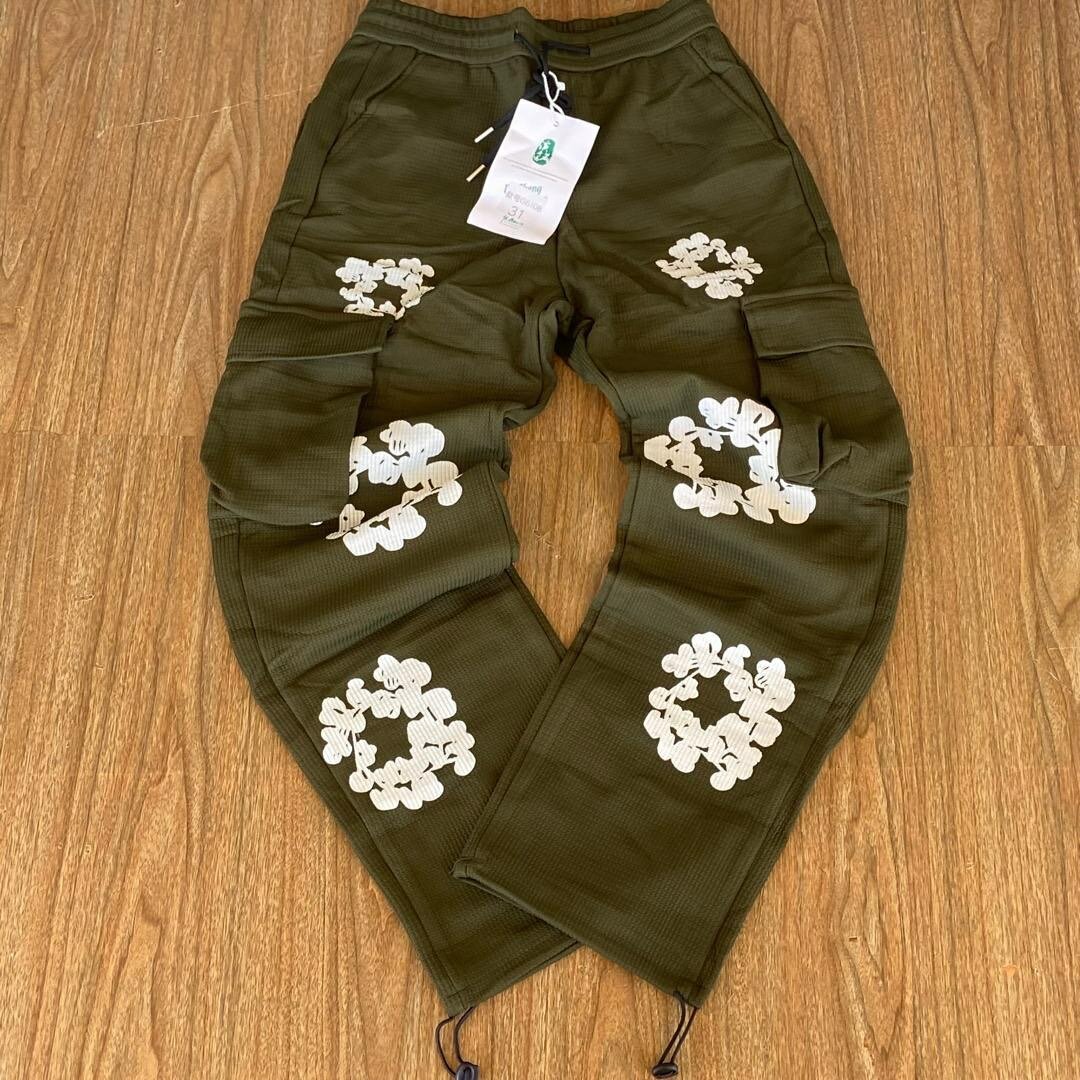 Side pocket joggers