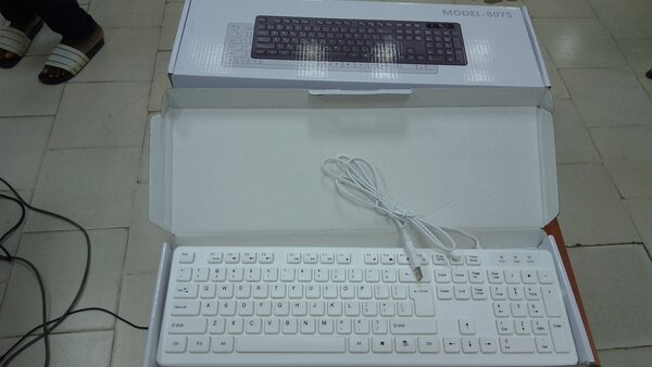Clavier filaire blanc  QWERTY
