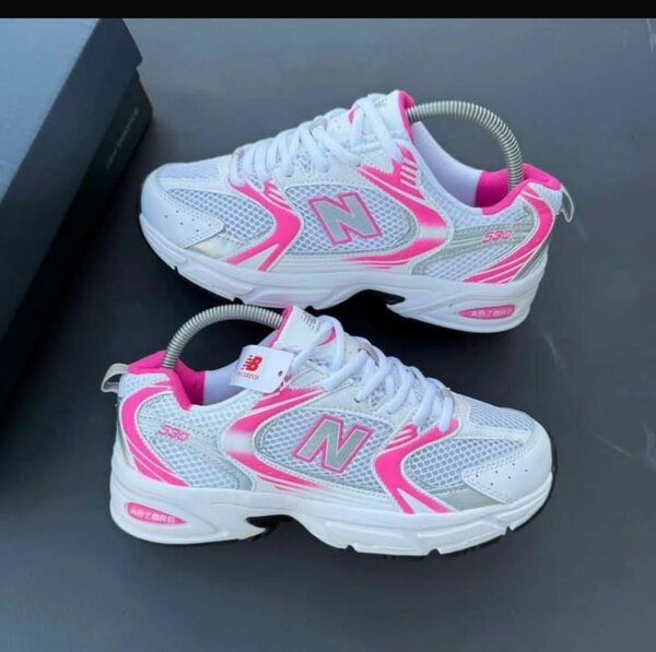 Chaussures de course blanc rose