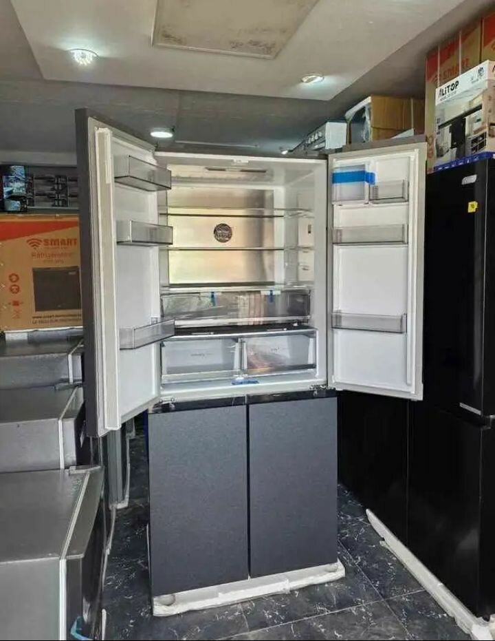 Réfrigérateur multi-portes