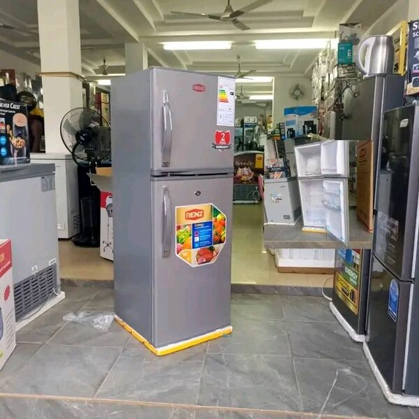 Réfrigérateur Renz à deux portes