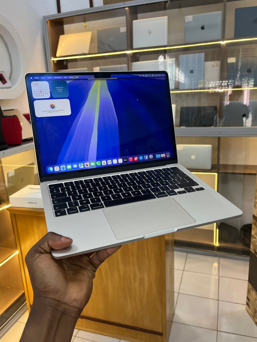 MacBook M2 air