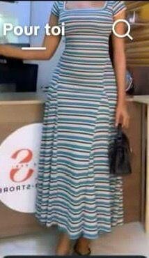 Robe rayée élégante femme