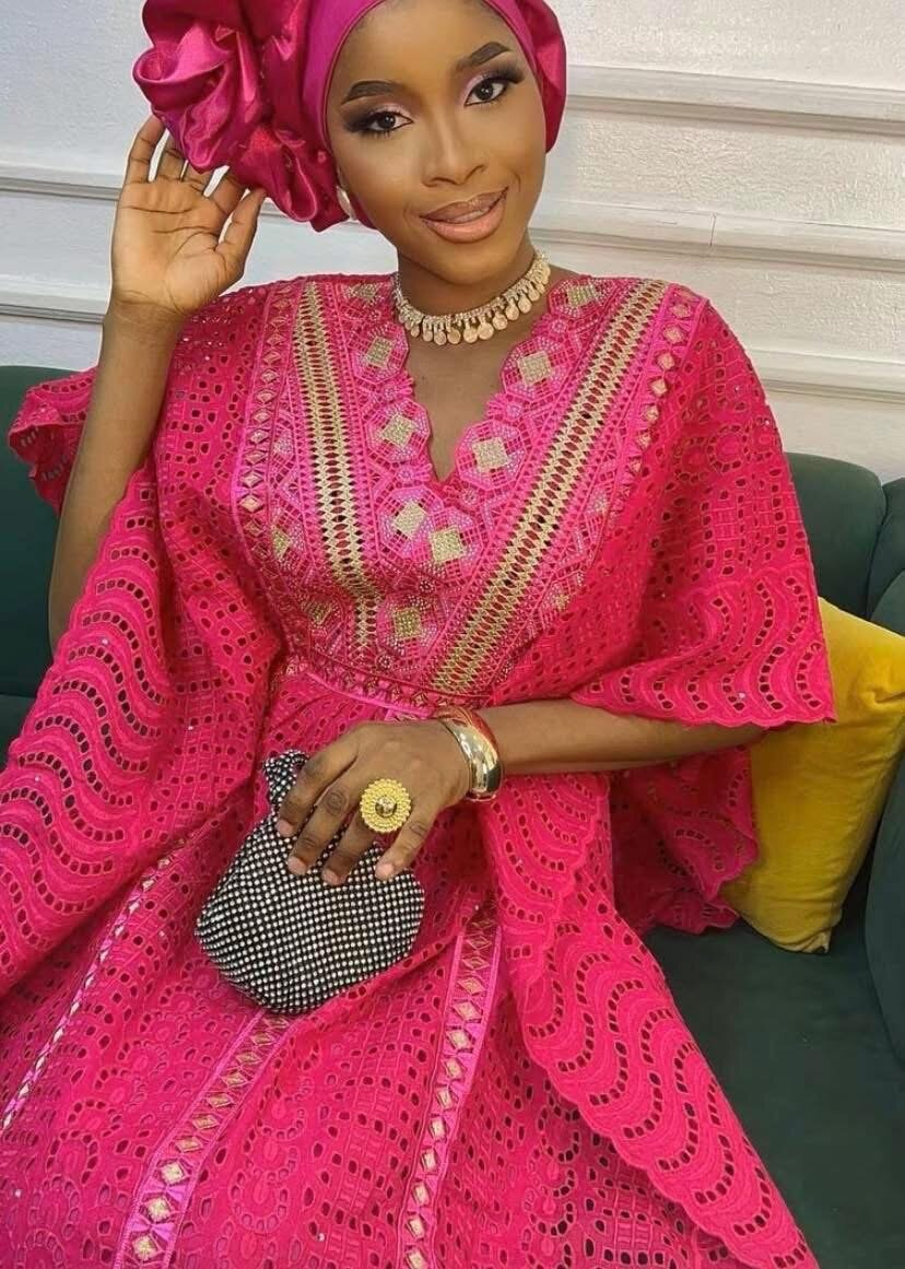 Robe africaine en dentelle