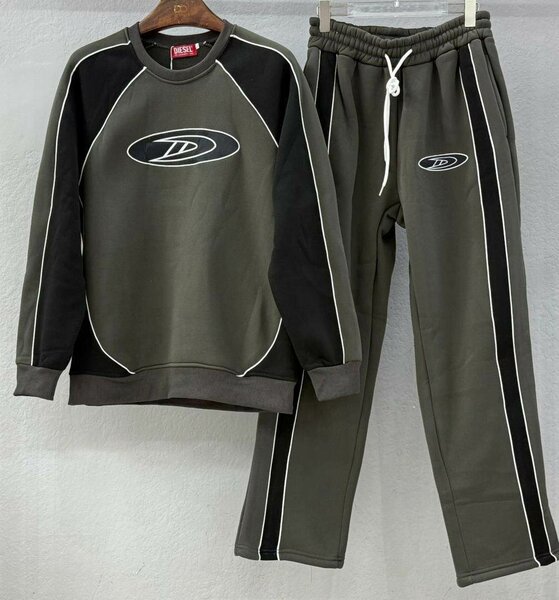 Ensemble survêtement sportswear vert