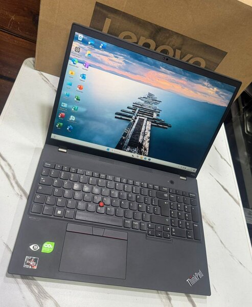 lenovo thinkpad p16s ryzen 5
