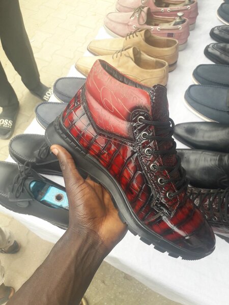 Bottines en cuir rouge hommes