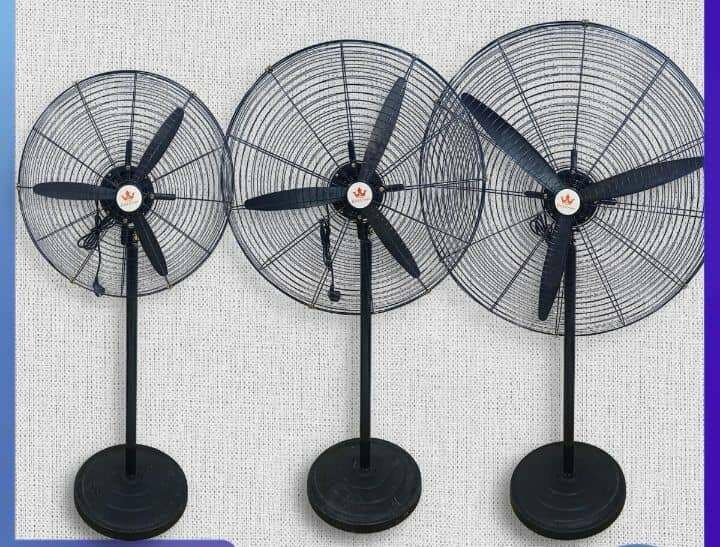 Ventilateur sur pied robuste