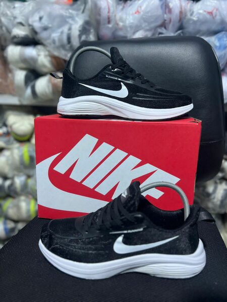 Chaussure de sport Nike