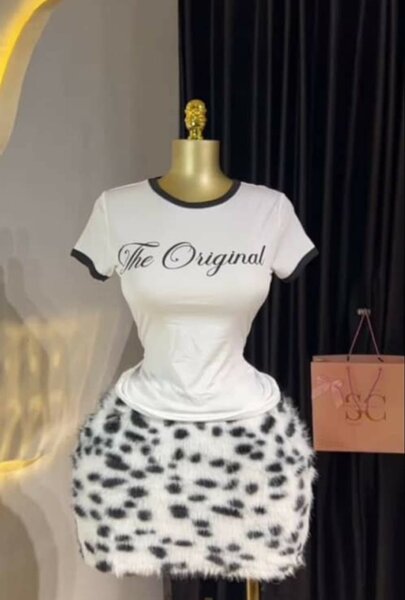 Robe T-shirt à fourrure tendance