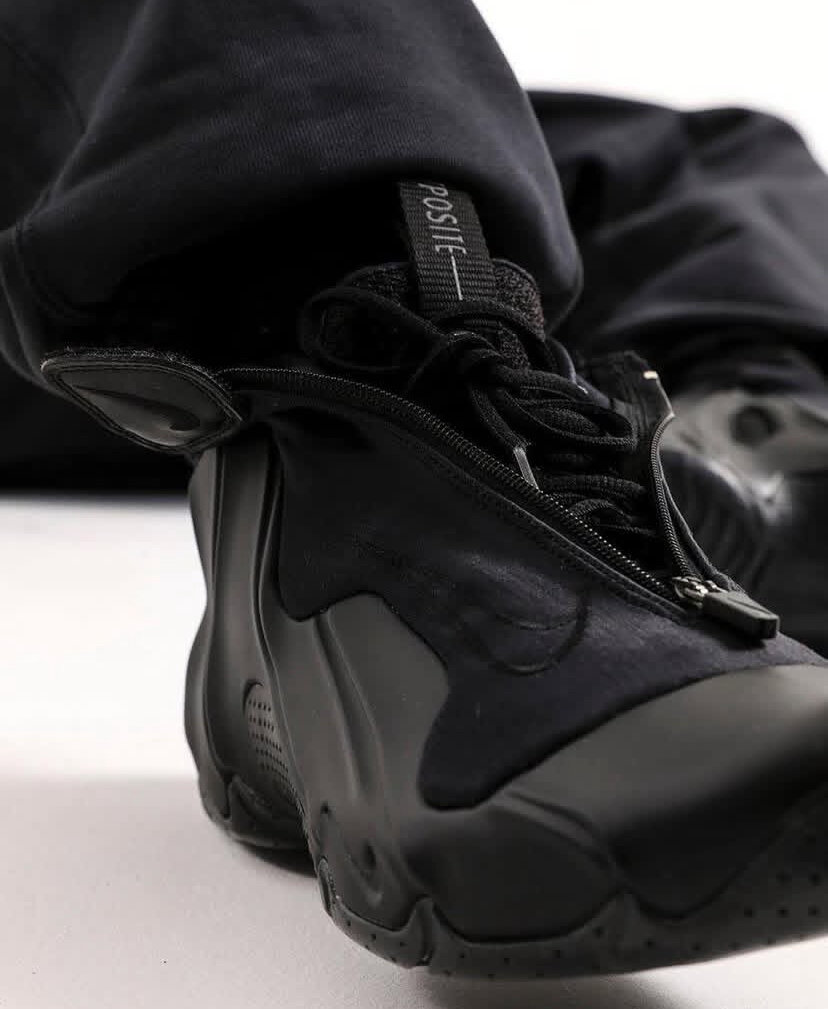 NIKE AIR FLIGHTPOSITE BLACK