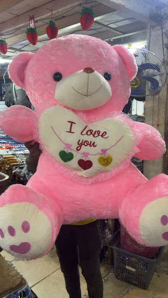 Nounours géant en peluche rose