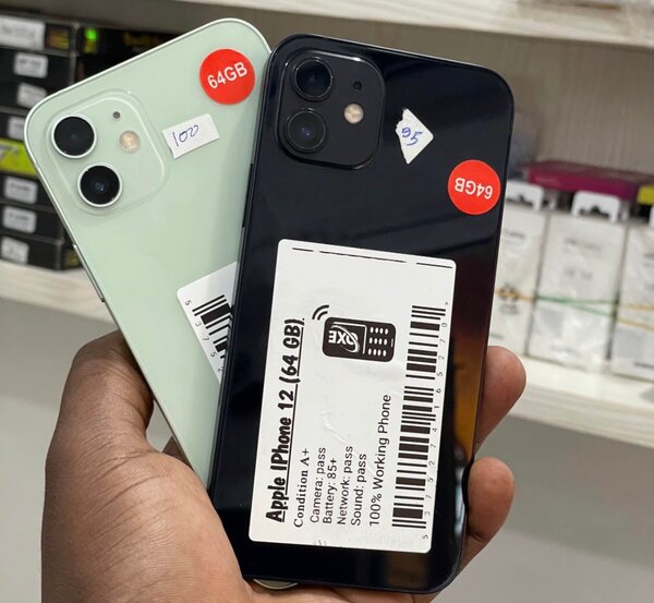 Apple iPhone 12 64GB Reconditionné