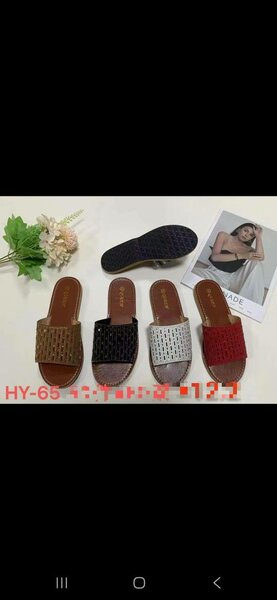 Sandales plates pour femmes