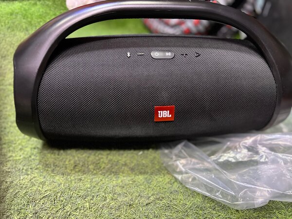 Jbl boombox
