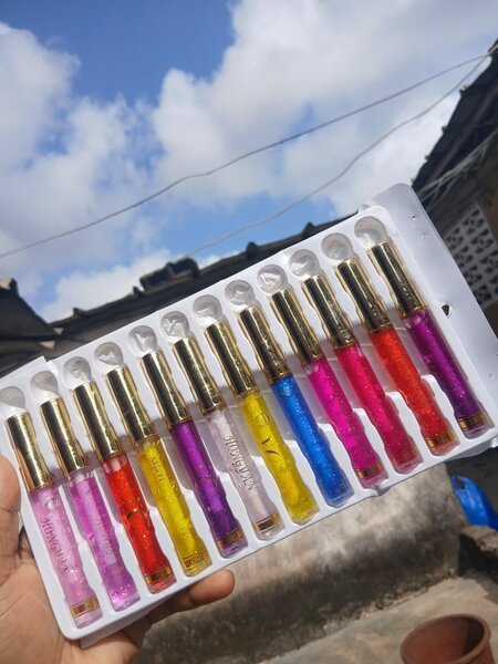 Ensemble de gloss à lèvres scintillants