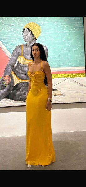 Robe longue élégante jaune