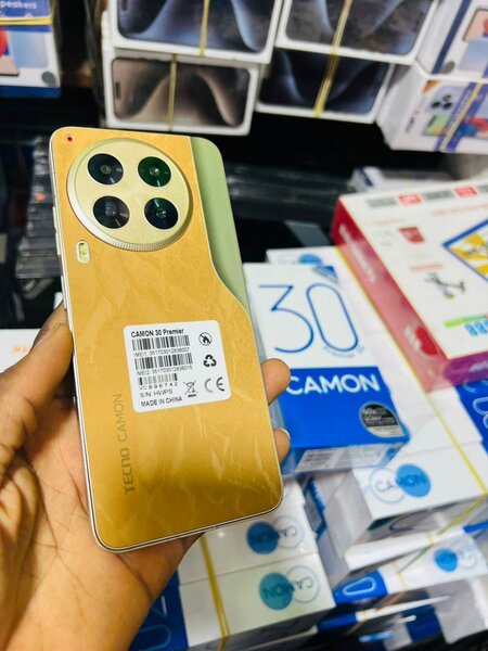 Tecno camon30 premier (512Go/12Ram)