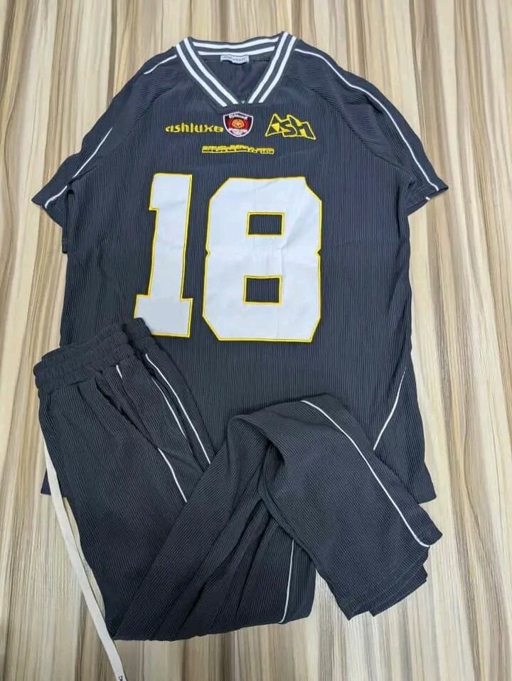 Tenue de sport unisexe