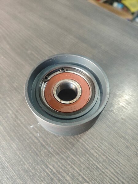 Ролик натяжной