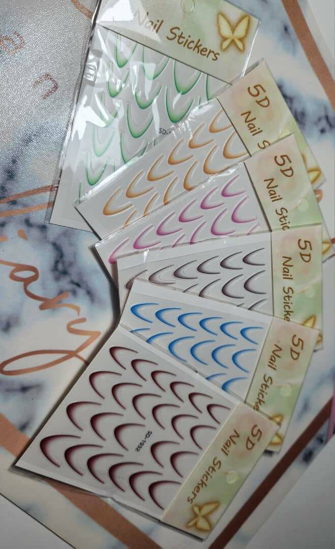 Sticker nail art french