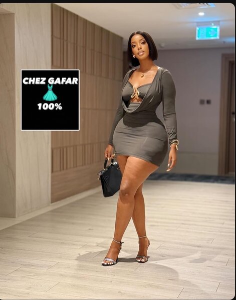 Robe moulante élégante femme