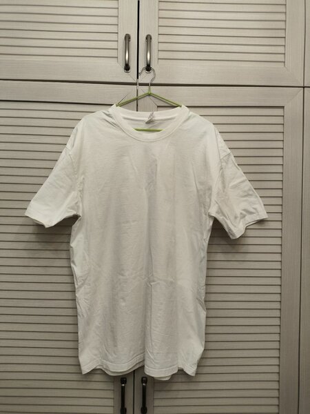 Белая оверсайз футболка